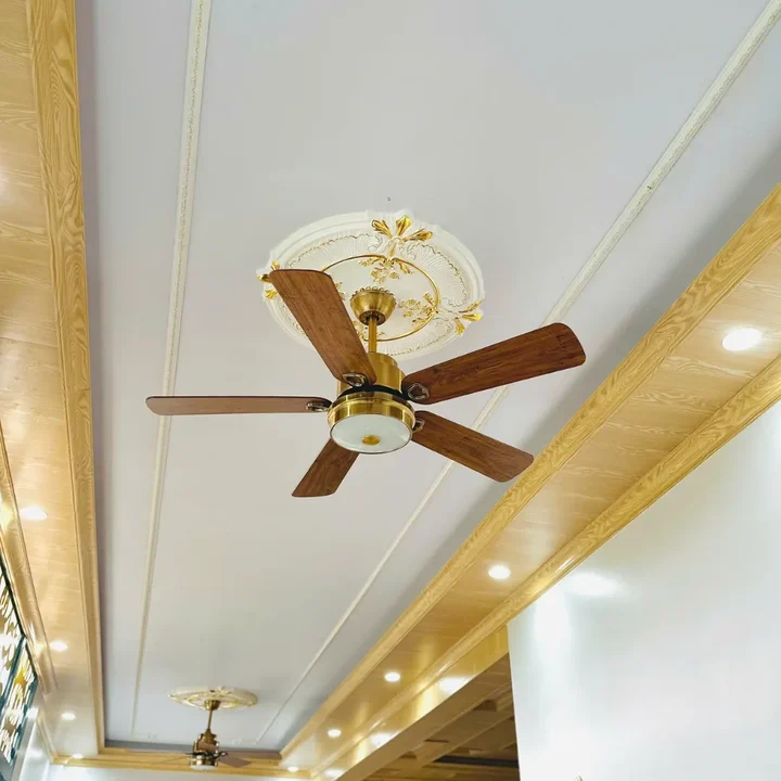 Quạt Trần Đèn QT33C