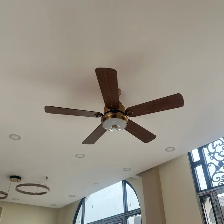 Quạt Trần Đèn QT33C