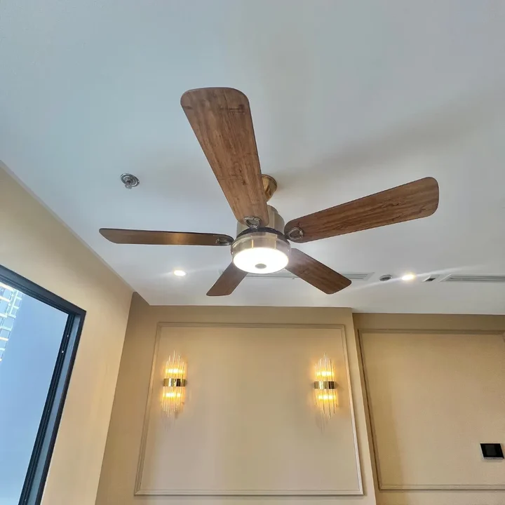 Quạt Trần Đèn QT33C